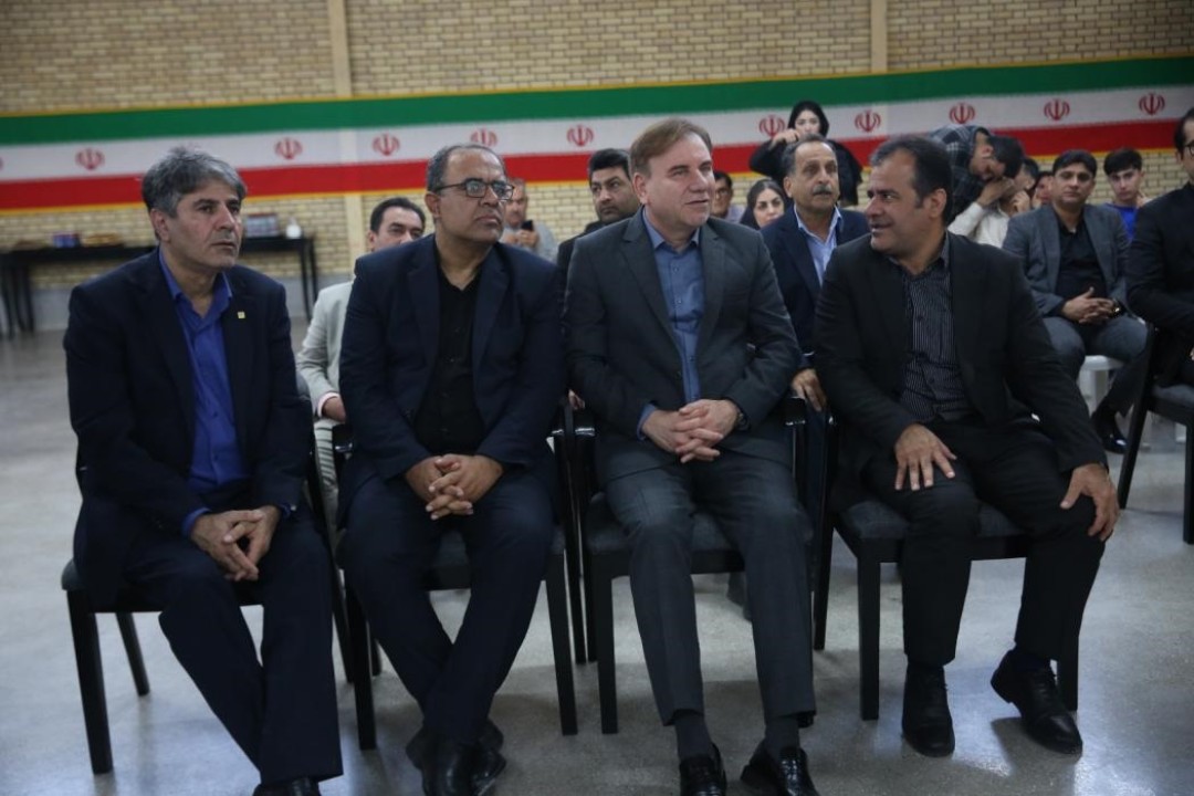 فاز نخست شركت نور پردازان آران جنوب با حضور استاندار بوشهر افتتاح شد